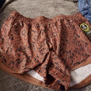 Athletic   works   2 pairs   New  size 22